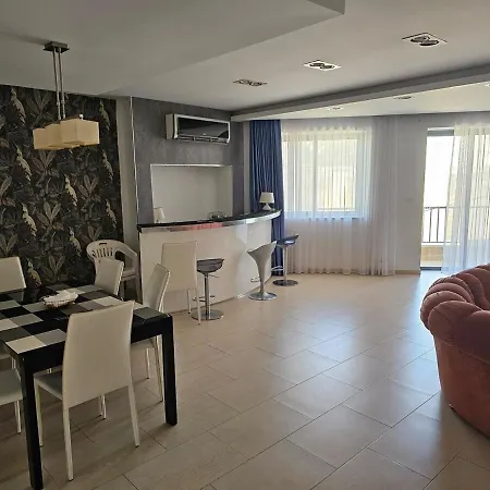 3 Bedroom Flat At