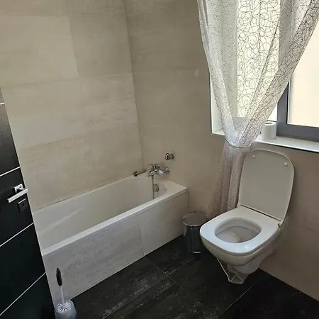Appartamento 3 Bedroom Flat At