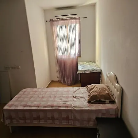 Appartamento 3 Bedroom Flat At *